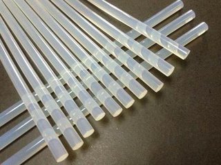 熱熔膠 熱熔膠產(chǎn)品的特點(diǎn)？